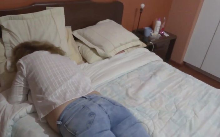 Ardientes69: お尻に大量射精を受け、巨根で私を楽しんで精液で満たします