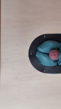 Baise la table de massage en dessous, vue