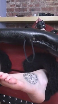 Ashley toetied