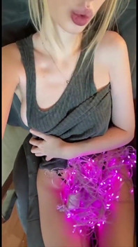 Sexy Elza Kom