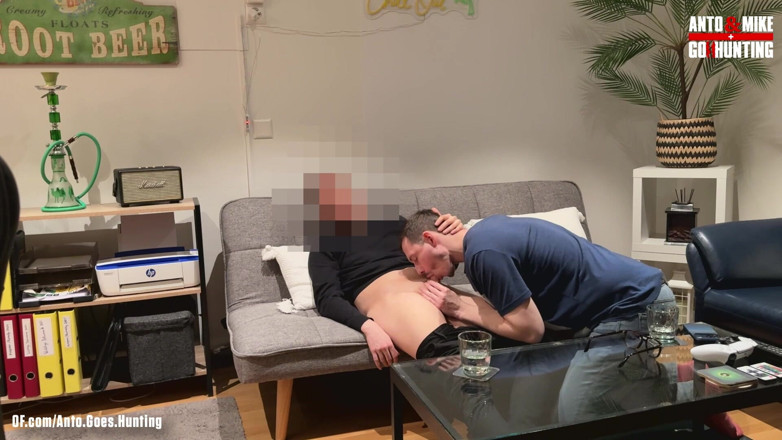 AntoGoesHunting: Un Technicien Curieux Invite À Revenir Se Faire Sucer La Bite