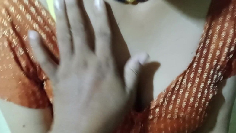 Rangeeli_Mangala: Desi Bhabhi byla držena v zajetí a propuštěna