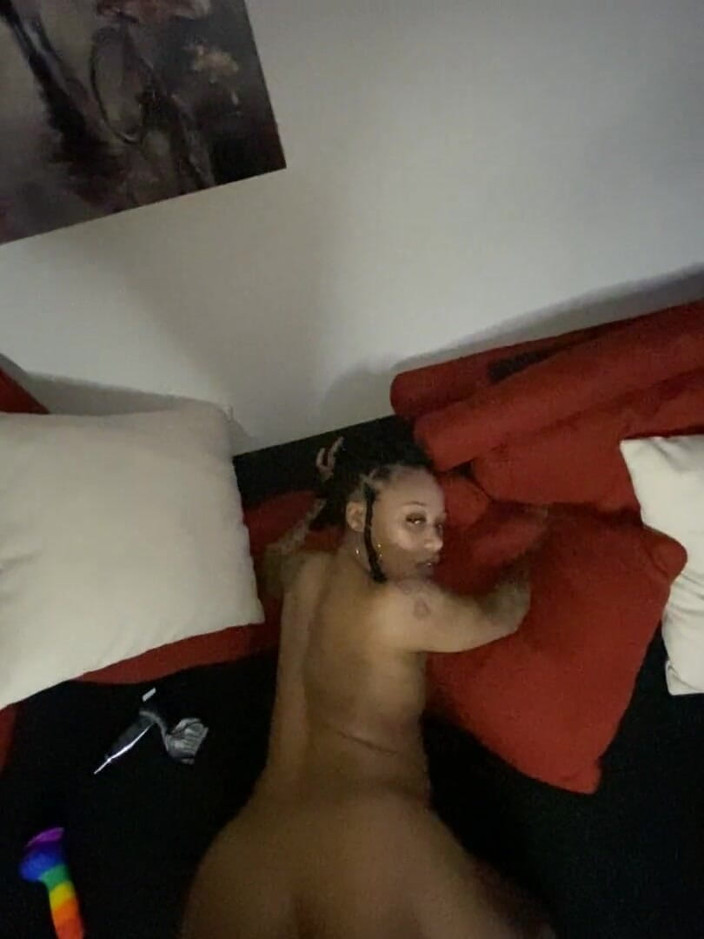 SexLoveRed: Sexy Lightskin tomando backshots