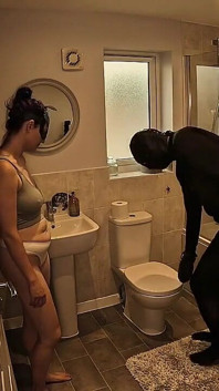 Nunca me limpiaré el culo de nuevo - esclava del baño