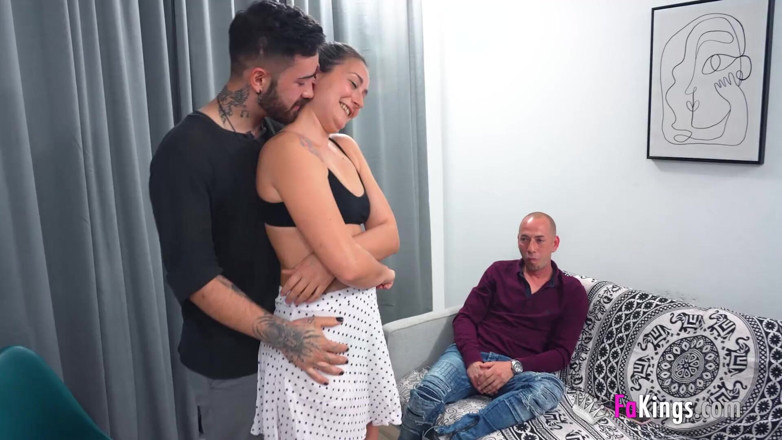 FAKings: Sexig spansk brud introducerar oss för sin äldre pojkvän och slår...