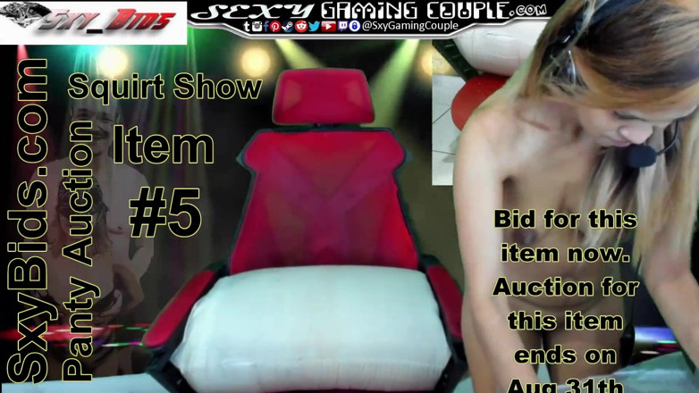SexyGamingCouple: I help my hot Asian wife have an orgasm and...