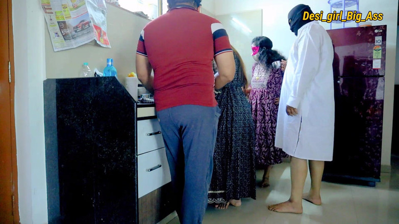 Nadiya: Žhavý sex ve čtyřech v kuchyni