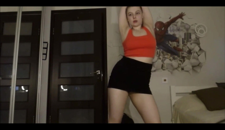 JuiceLussie: ビッグアスBBWのからかいとダンス