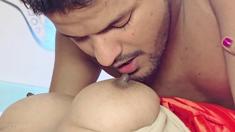 Kilash: Pasutri india dientot habis-habisan sambil ciuman ganas