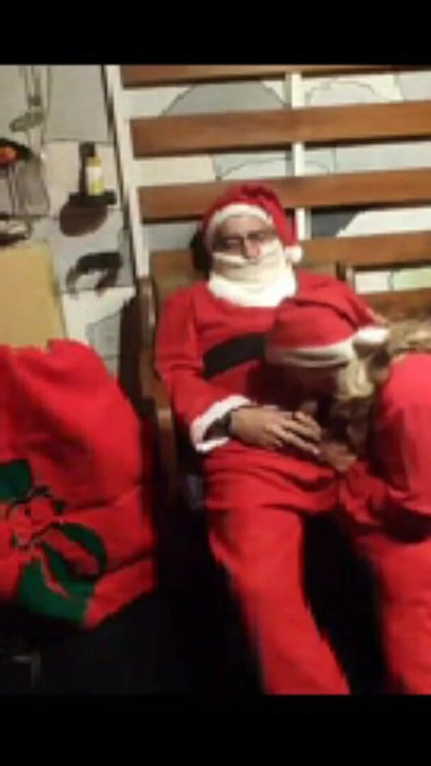 CasalGresopio: Mother Christmas Blowjob Father Christmas at Christmas 2025