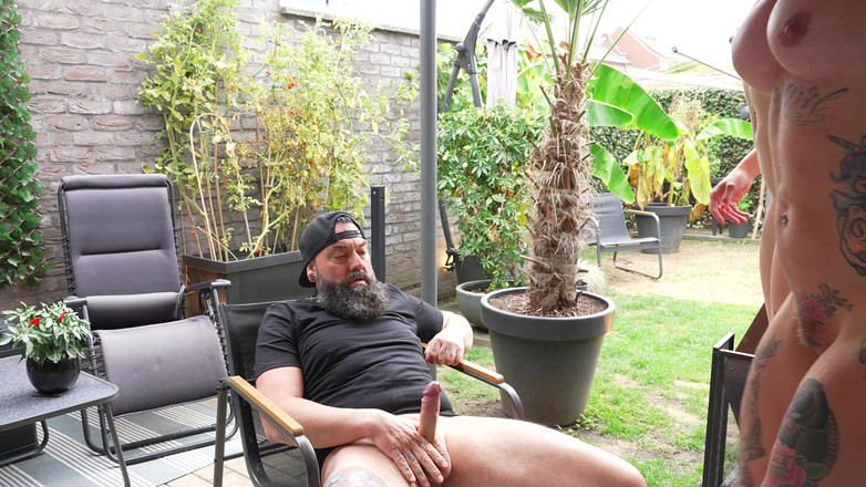 Pixie Pink: ストリート売春婦がアナル3P、ボールディープアナル、ATM、アトグムのために道端を拾った - アシュリーモア、ピクシーピンク