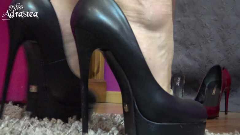 Miss Adrastea: Heels fitting for u, my heels wanker