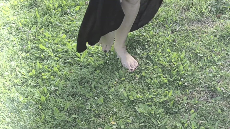 Kylie Britain Adventures: Nun Kylie's gift - (No audio,but music)