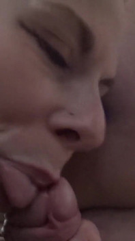 애널을 원하는 마누라! 그녀는 그를 보고 싶어!