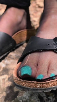 Birkenstock a punčochy venku