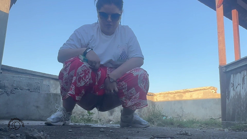 Roadtrip Outside Pee Compilation (Your fantasy studio) Roadtrip Outside Pee Compilation (Your fantasy studio)