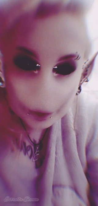 Estrella Steam: Dark elf smokes a cigarette