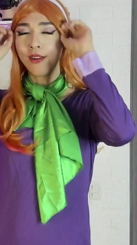 Puv Daphne Cosplay Burping Contest with Scooby