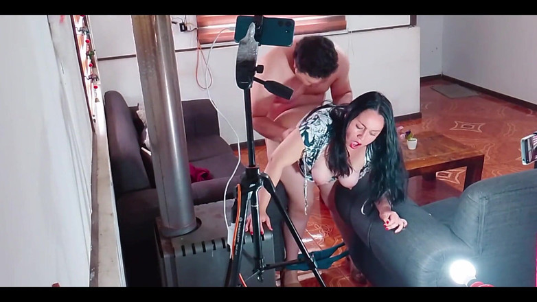 BBW Kelly Mom: Zákulisí natáčení amatérského porno videa