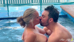 Nina Nite: Nina Nite ha un sacco di divertimento bagnato!