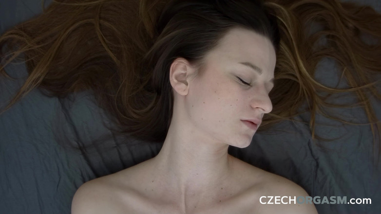 Czech Orgasm: Český orgasmus 165 Osamělá kundička