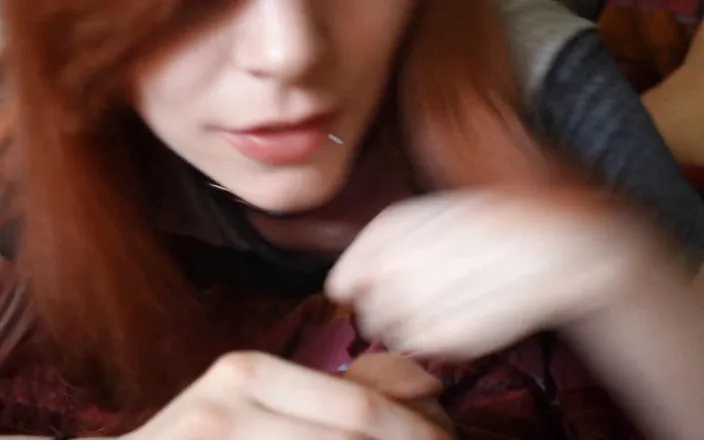 GamerGirlRoxy: Daddys little whore after class chores