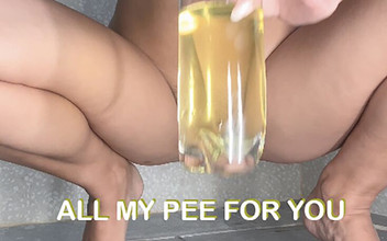 LonelyMeow: All My Pee for You!