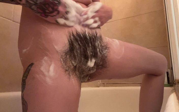 Pearlsage: Wet Queefing Bush