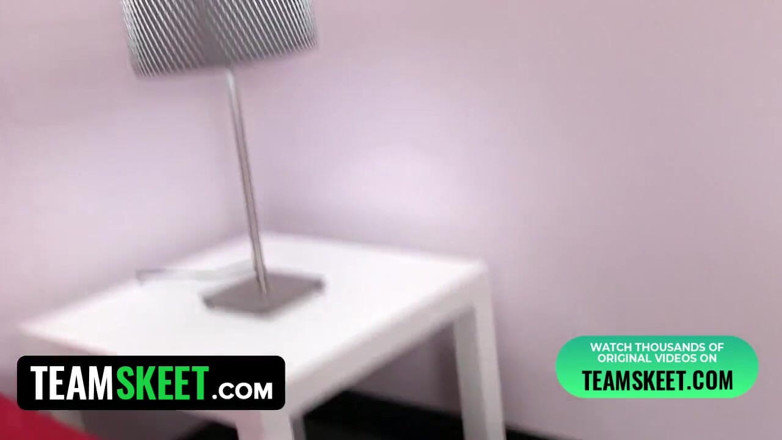 Team Skeet: Poranny seks z dużymi piersiami amatorską dziewczyną POV