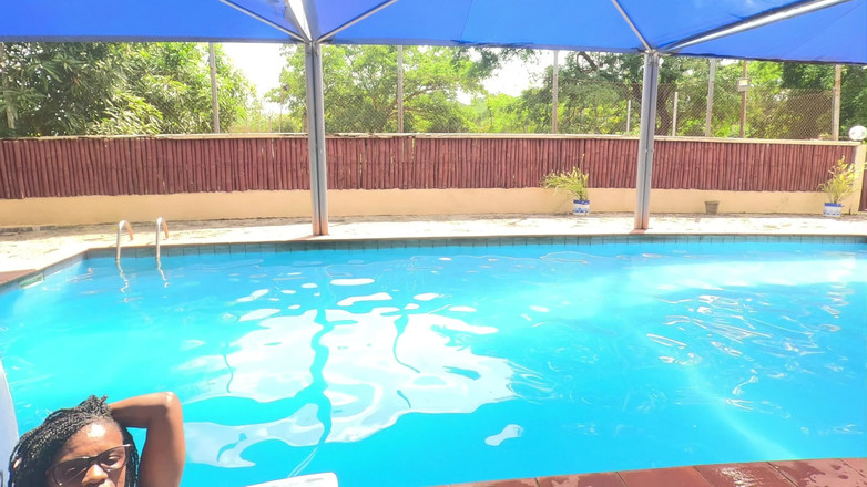 Black Swan: Tabu-doppet, interracial par blir nästan fångade av att ha en...