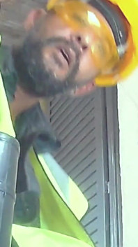 Muncrat dua kali- fetish sepatu bot karet