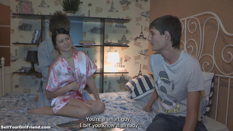 Sell Your GF: Chłopak zostaje, aby oglądać i grać