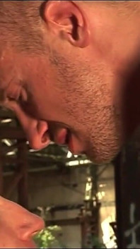 Submisse Slave Banged by Tattooed Hunk