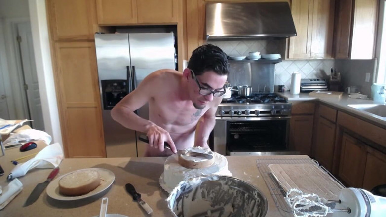 Joe Iandola: Chaturbate - show de culinária fazendo um bolo