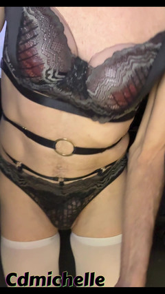 Cd Michelle lingerie: Cdmichelle вставляє дупу анальної пробки, а потім катається на ділдо