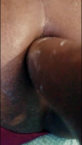 Xaerka Loves: Provocando meu buraco com um bbc