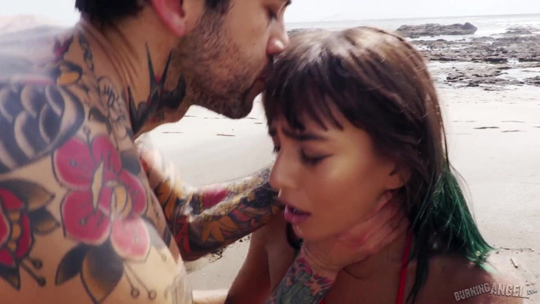 Burning Angel: BurningAngel - Janice Griffith che scopa piccole mani in vacanza
