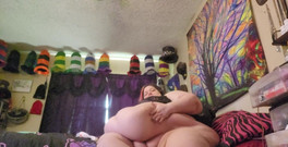 Kitty Delgato: Prova e mostra le nuove mutandine