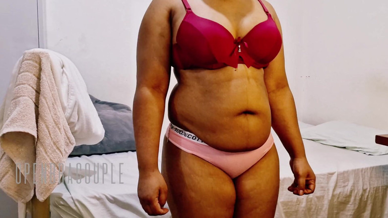 Openbra: Makcik India Urut minyak di pusat urut