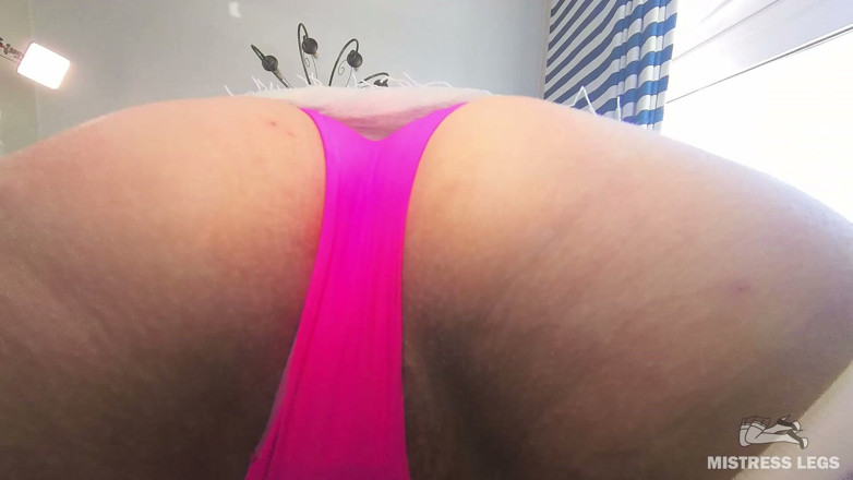 Mistress Legs: POV sedící na obličeji, můj velký růžový zadek skáče na...