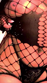 Season Three - Erotic Twerk off - Sit Back and enjack Yourself