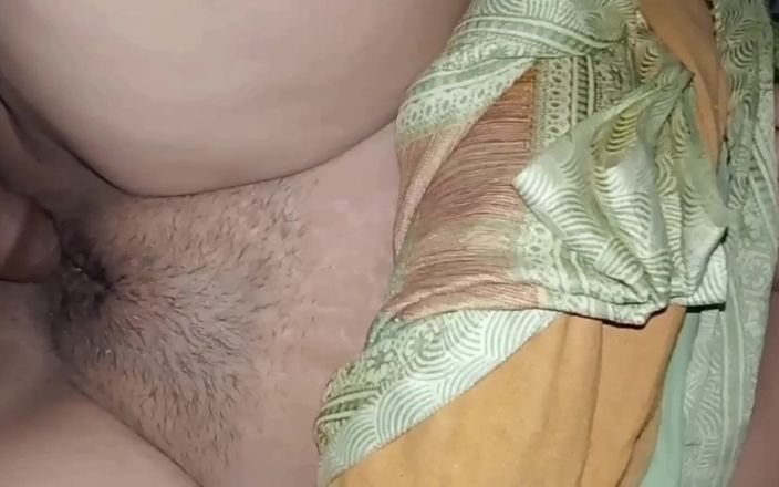 Lalita: Uncut Mms of Indian Desi Bhabhi med sin pojkvän