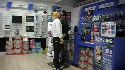 Gaybareback: Slufucked prodejcem telefonního obchodu