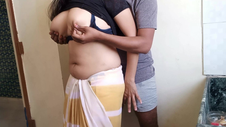 Yourdidipriya: Priya Bhabhi Sex with Devar in the Kitchen