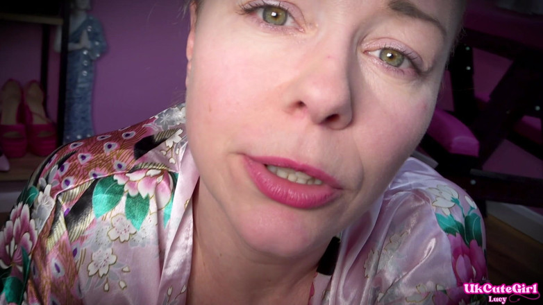 UKCuteGirl Lucy Lauren: Tiny Little Dentist Tastes Like Bacon Gobbled up by Giantess...