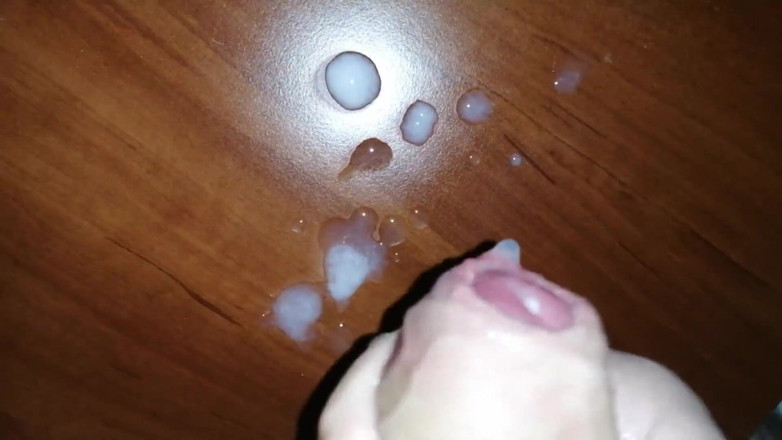 Cum2Guy: Ngocok kontol besar sampai crot di desktop