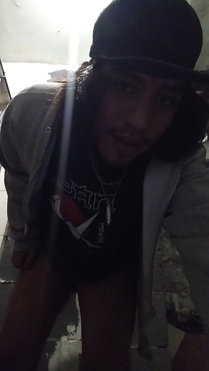 AlexAlejandro13: Ragazzo in un sabato