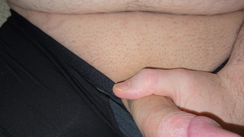 AssPlayLove: Zakar berpakaian diusap