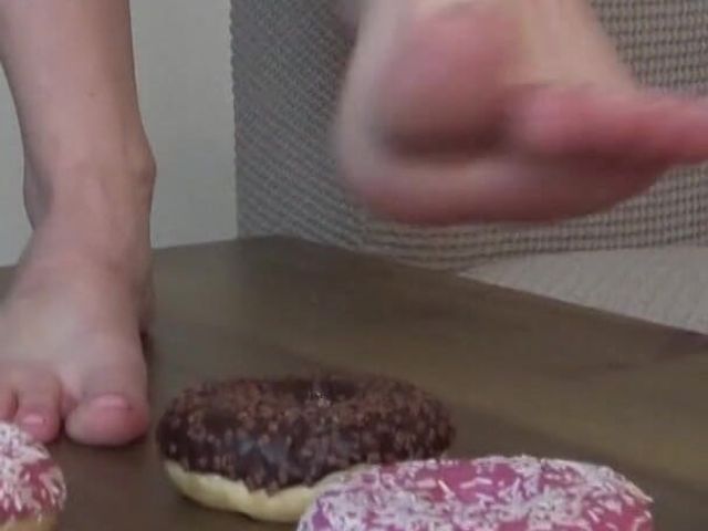 Lick Donats of My Soles (Solo Austria)
