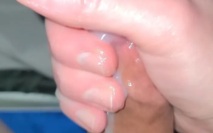 Contraby: Cum Rubbing Messy Handjob Rubbing Cum on Me